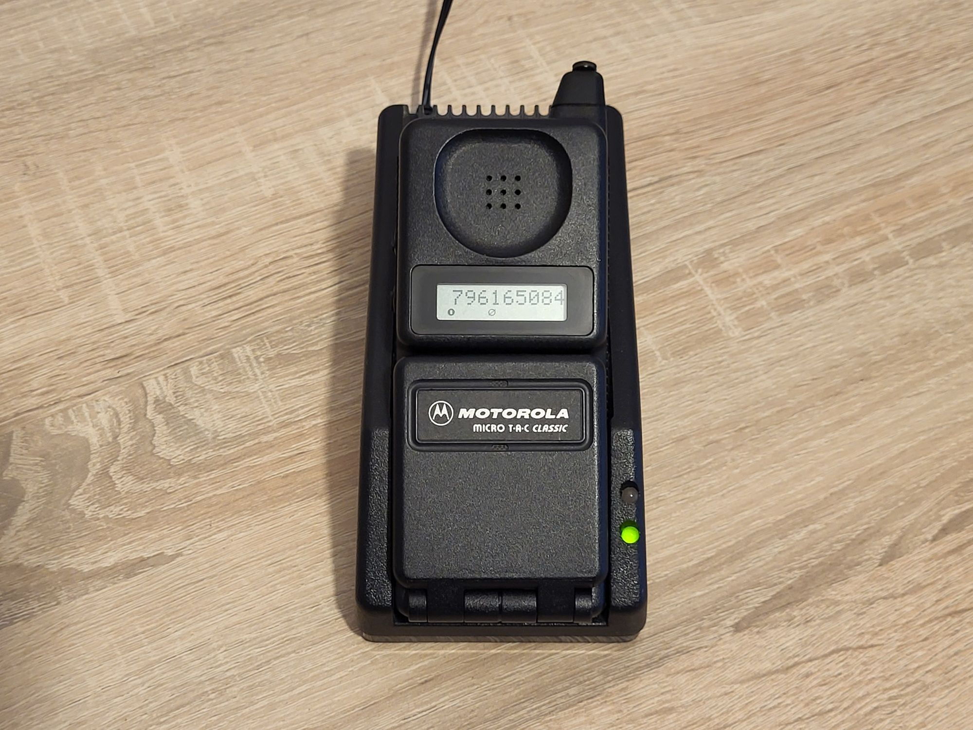 Motorola MicroTAC Classic Micro TAC SUF1196B ETACS TACS International