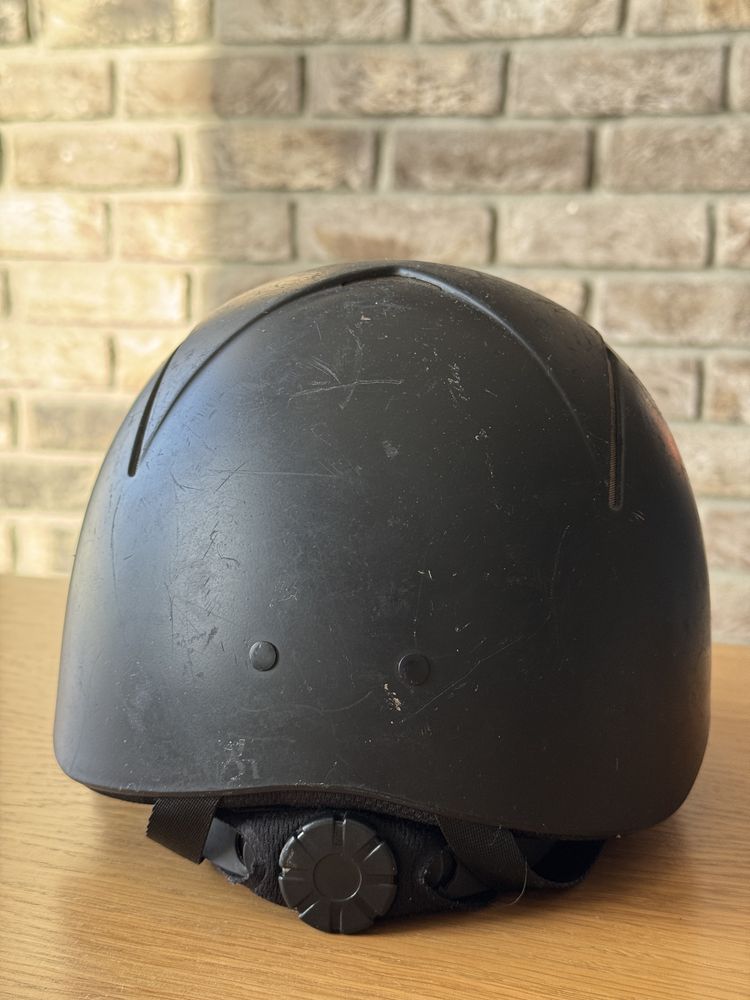 Kask jezdziecki F30