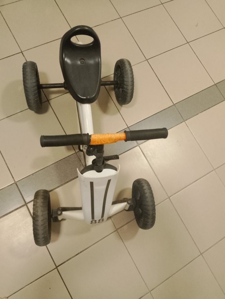 Jeździk quad dla dzieci
