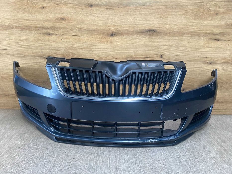 Zderzak przedni Skoda Fabia II kolor 9j9j