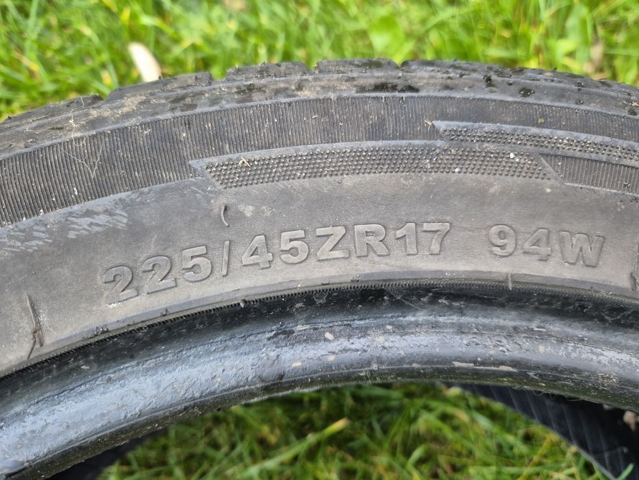 Komplet opon letnich Firemax 2018r 225/45ZR17