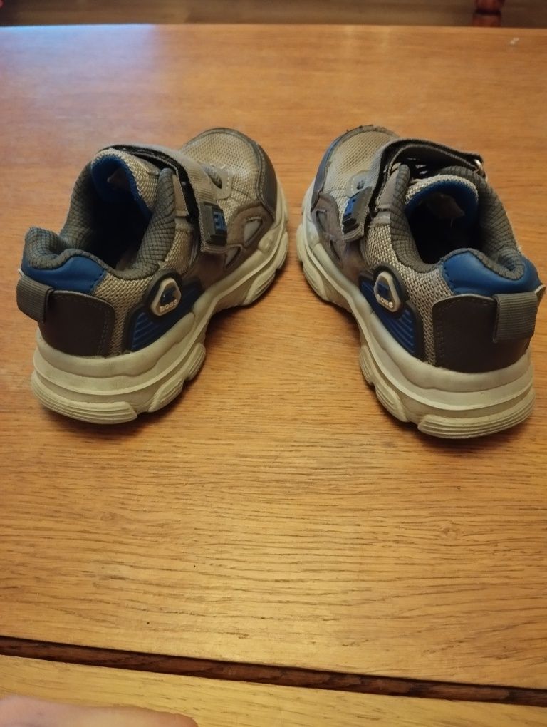 Szare adidasy na rzepy