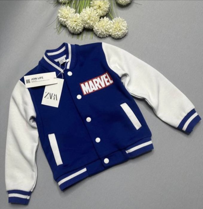 Джемпер Zara людина-павук кофта бомбер