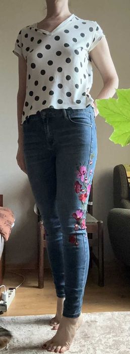 Джинси з вишивкою квітів вузькі