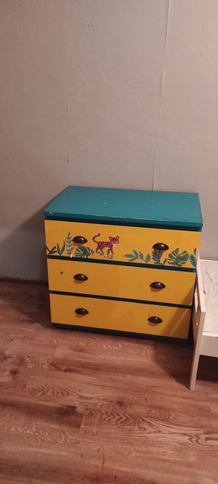 Oddam za darmo komodę i biurko