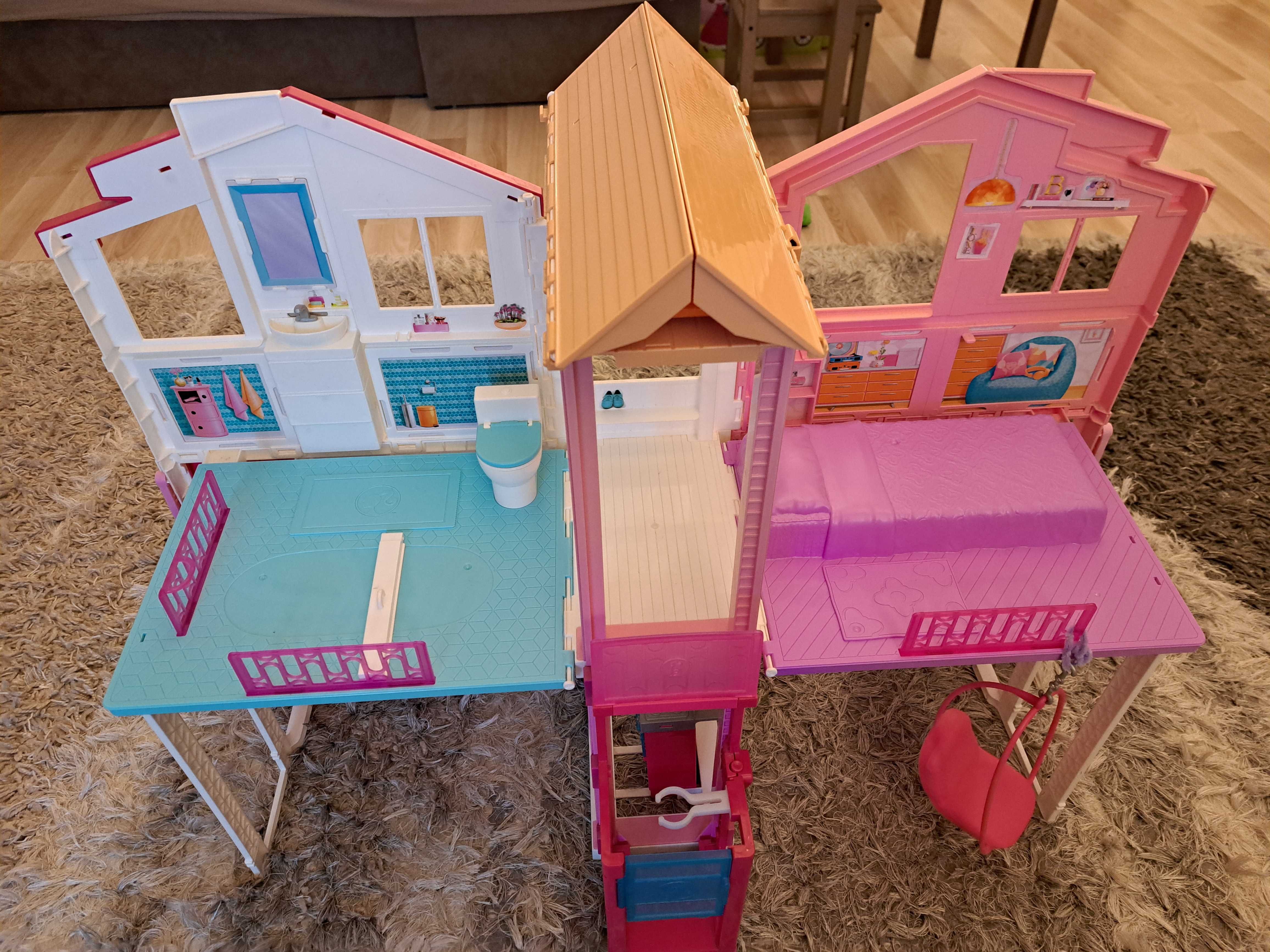 Rozkładany domek miejski dla Barbie