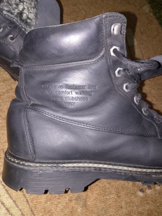 Продам ботинки зимние