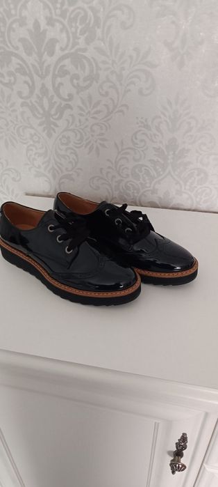 Buty damskie lakierki Anna Field