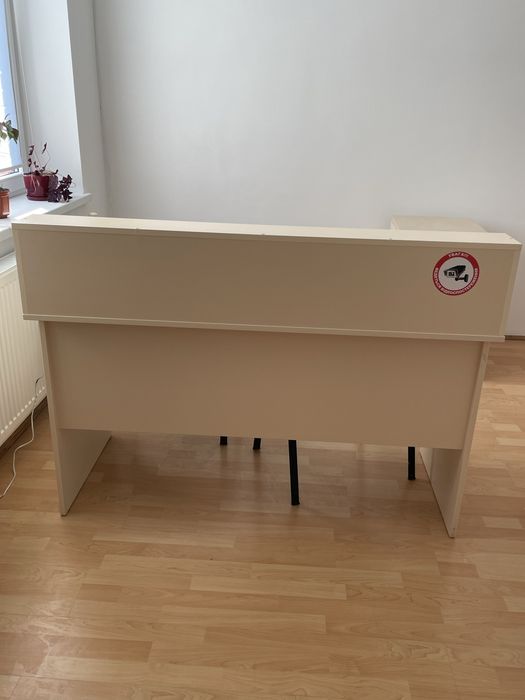 Рецепція в салон краси ,в медичний заклад .Рецепція.