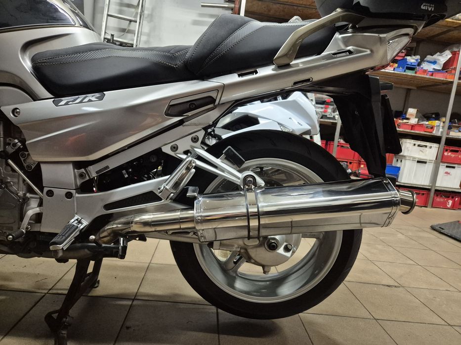 Tłumiki z rurami wydechowymi do yamaha fjr 1300