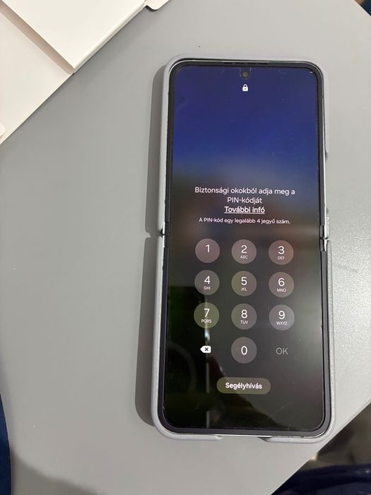 Prawie nowy Samsung Galaxy Z Flip6