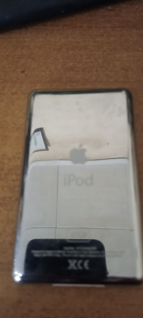 Ipod 5 30gb в хорошем состоянии