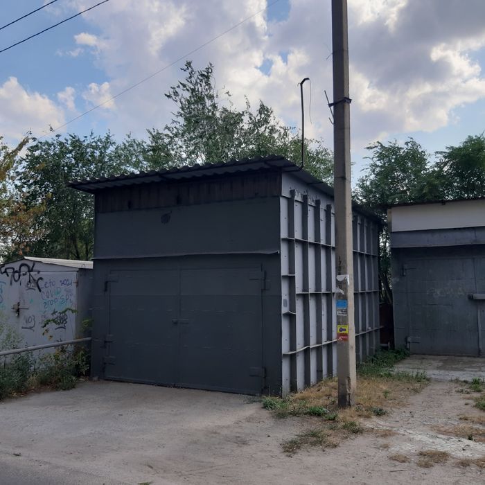 Продам АНД район цельнометалический