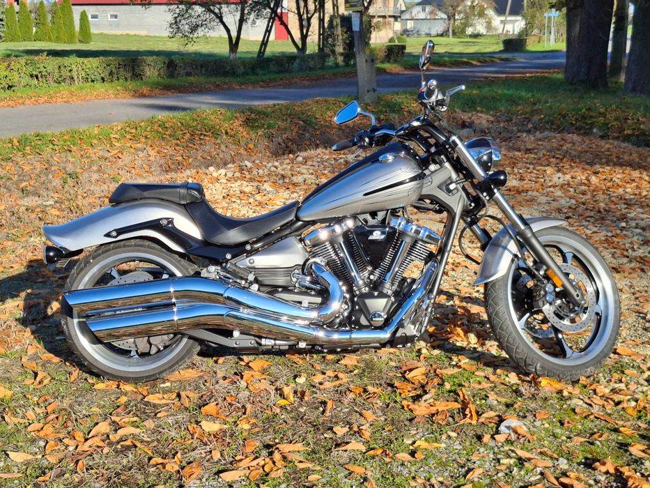 Yamaha XV1900 Raider 3700mil