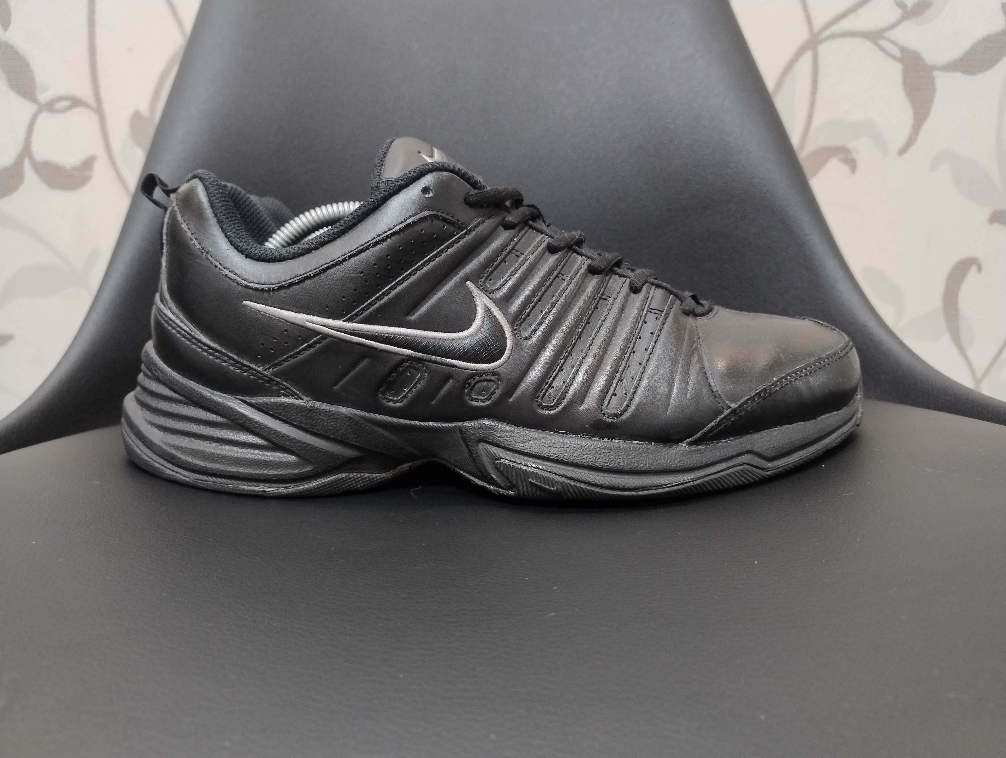 Кроссовки Nike T-Lite X trainers оригинал