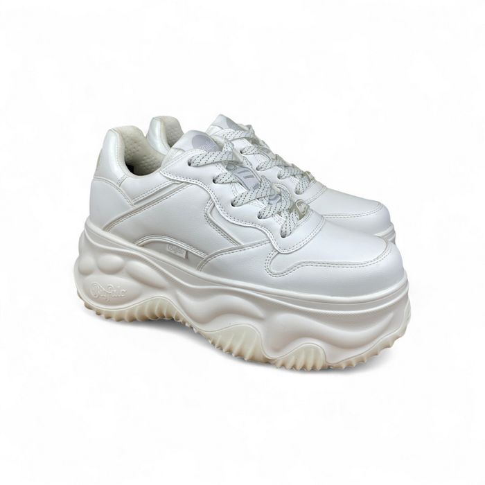 Buffalo Blader One r. 40 – białe sneakersy na grubej podeszwie