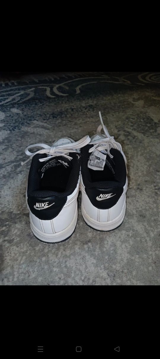 Buty sznurowane Nike