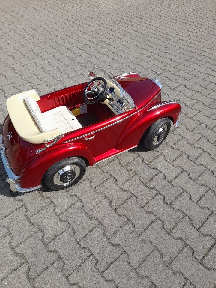 Akumulatorowy Mercedes 300S za pół ceny