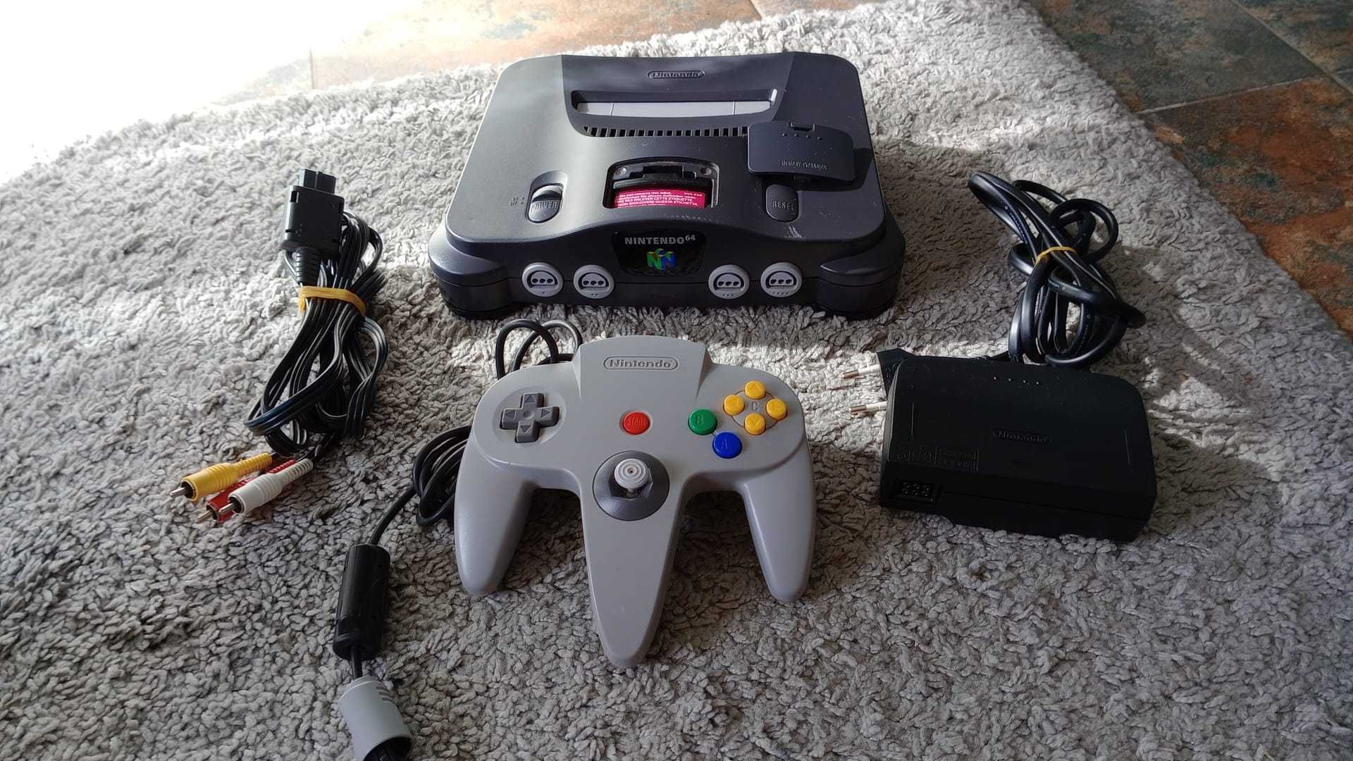 Consola Nintendo 64 em excelente estado de conservação