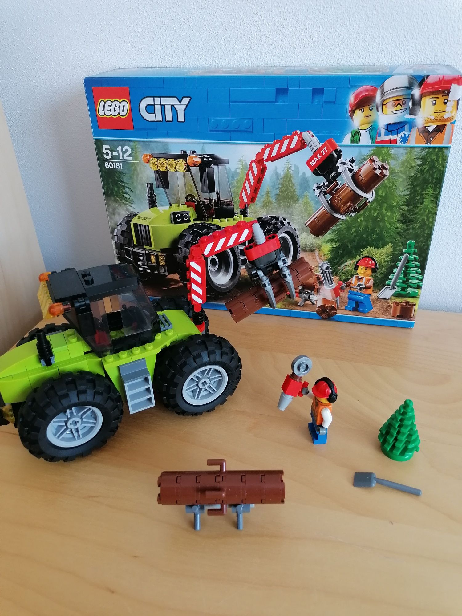 Lego 60181 traktor leśny