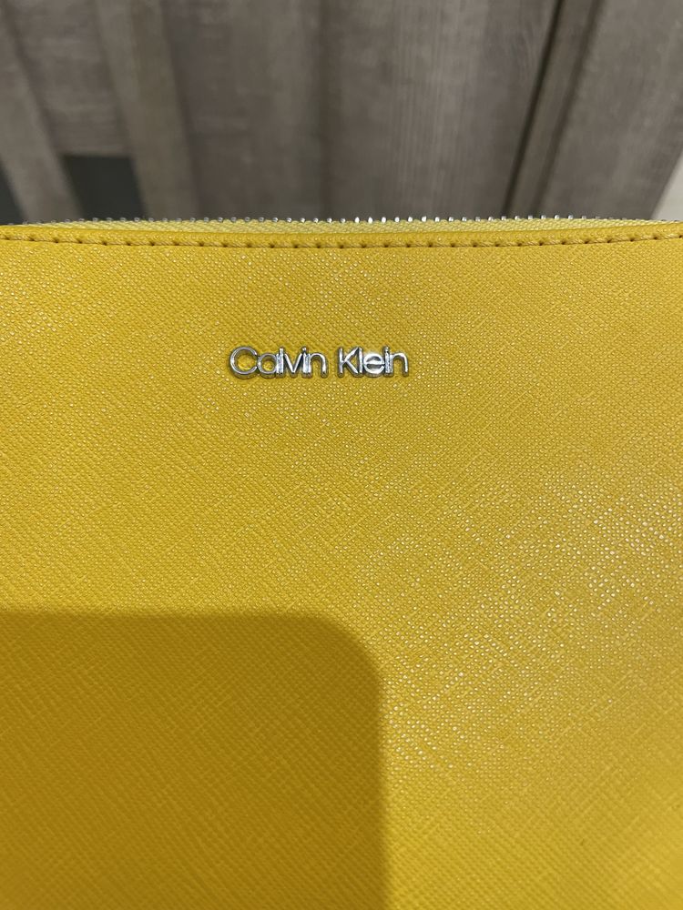 Сумка Calvin Klein