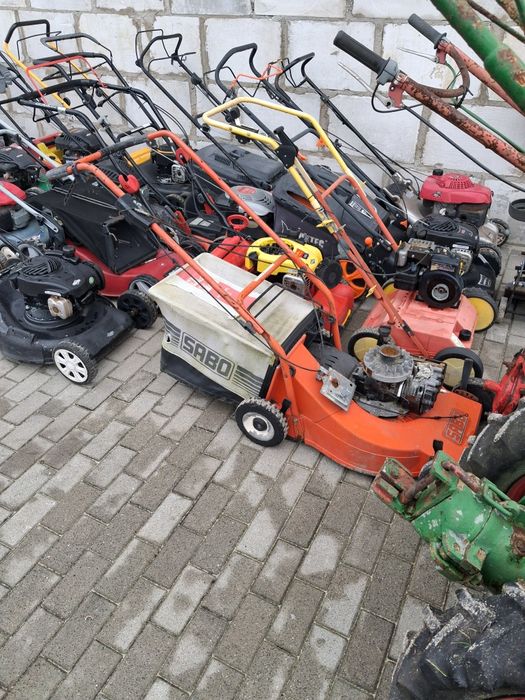 Pakiet kosiarek spalinowych