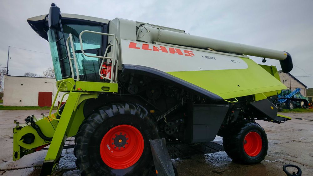 Sprzedam kombajn zbożowy CLAAS LEXION 560