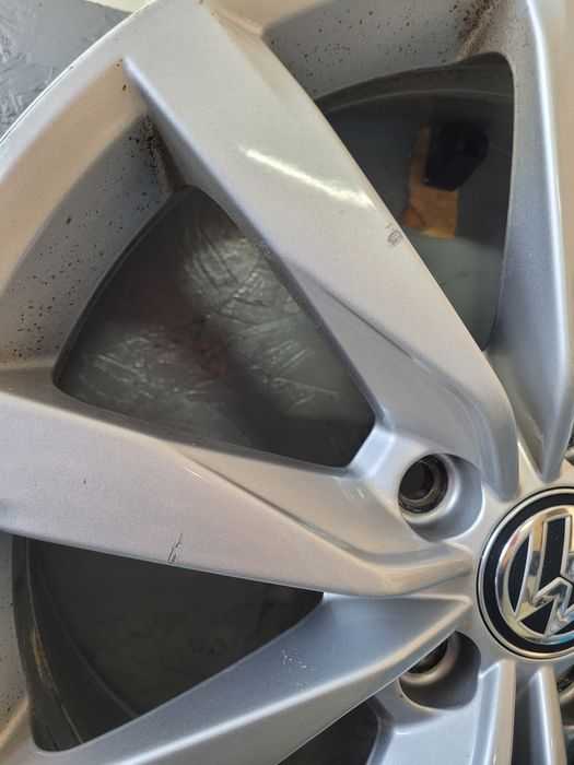 Felgi alu VW 5x112 17" 6J ET48 Golf VII, Octavia