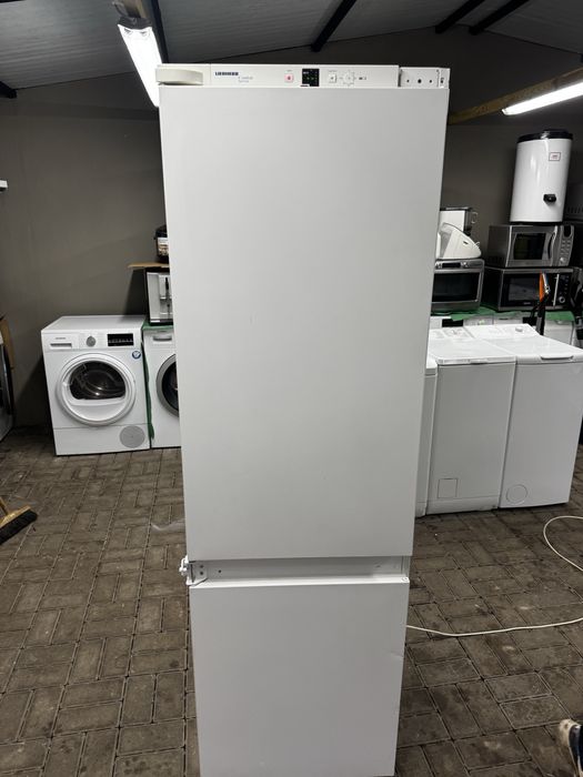 Lodówko-zamrażarka do zabudowy  Liebherr model ICUNS 3023-21
