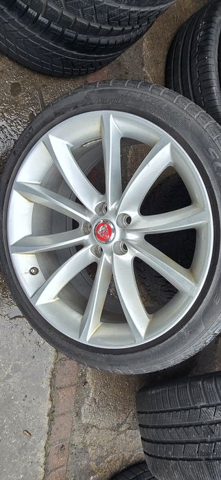 Felgi aluminiowe 19 5x108 et 27 9,5 i et49 8,5 Jaguar