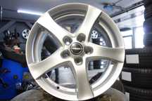 Alufelgi BORBET 16" 5x105 OPEL Astra Mokka Srebrne 547