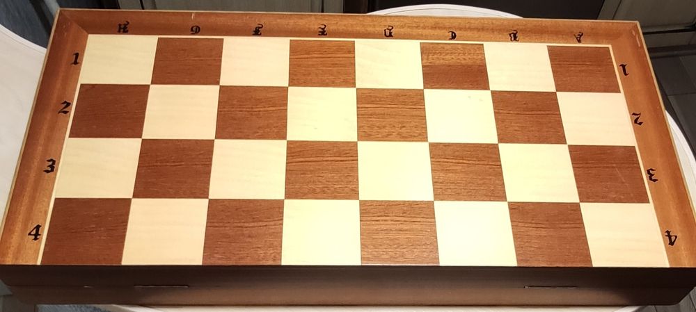 Шахи великі,подарункові полістоун Спартак с-156