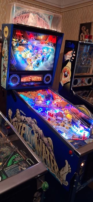 Fliper flipper pinball White Water