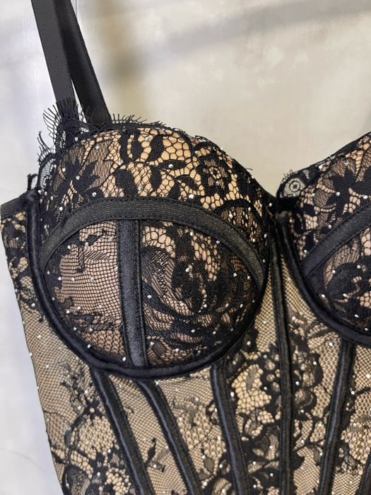 Корсет мереживний