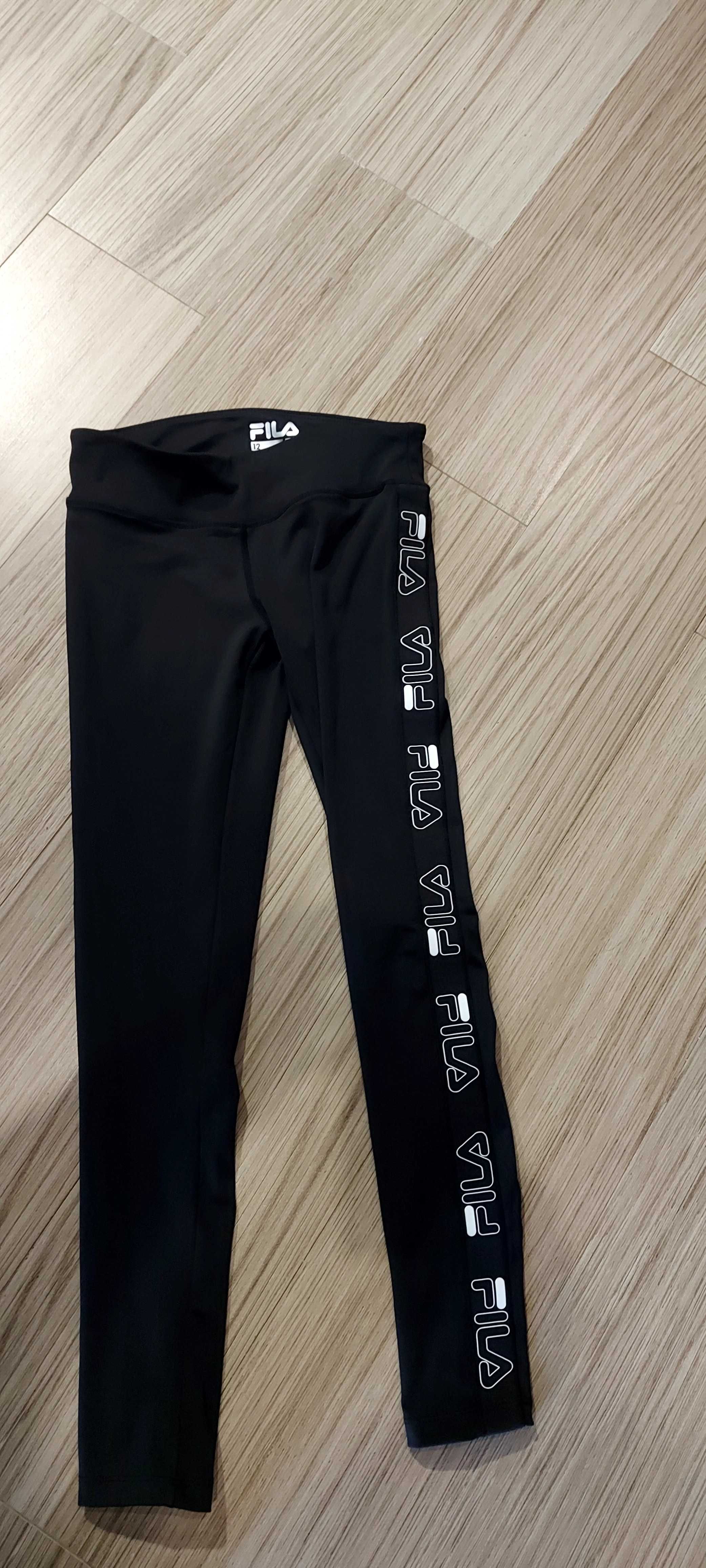 Leggins pretas de menina fila