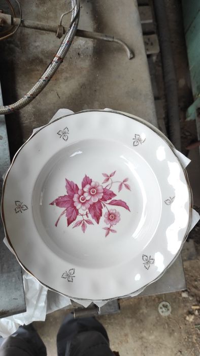 Кувшын,чашка.    .