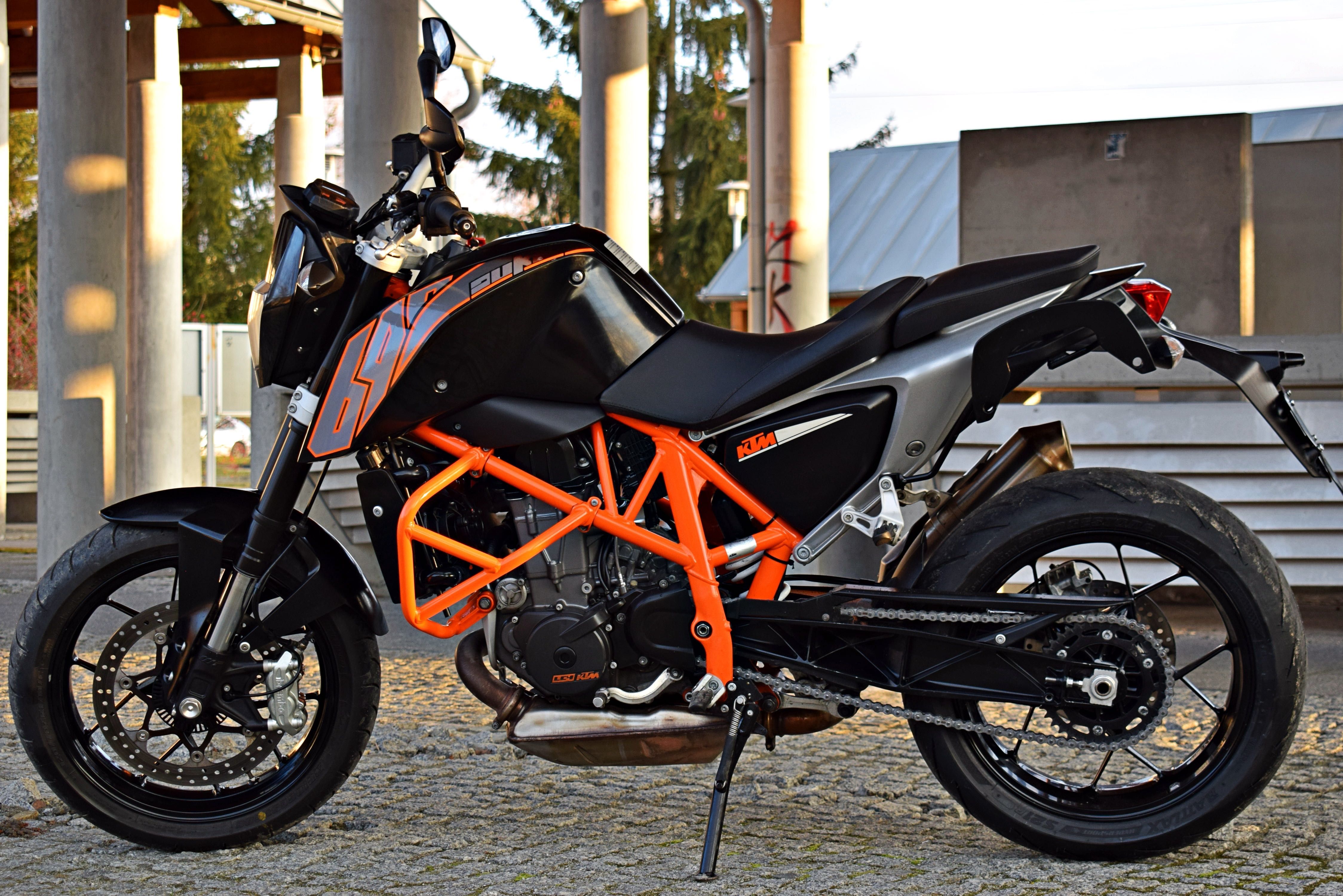 prawo jazdy A2 - KTM Duke 690 CAŁY W ORYGINALE +Nowe OPONY ks.serw+TUV