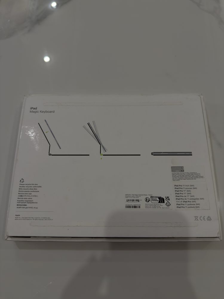 Чохол-клавіатура для планшета iPad Pro 11