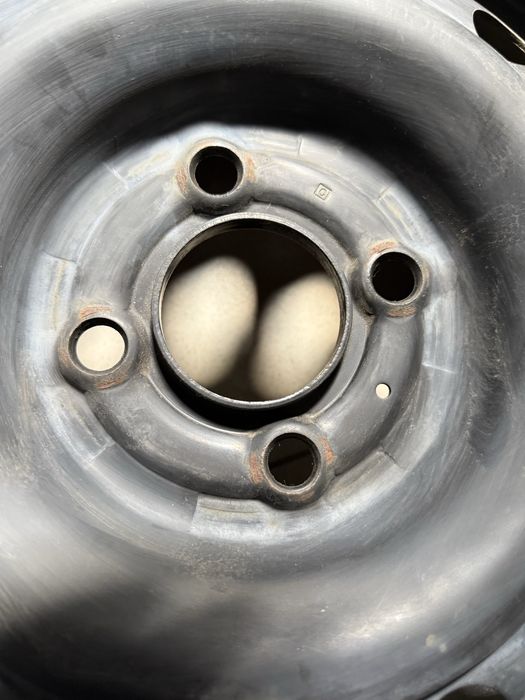 Диски r14 4x100 Nissan Renault original