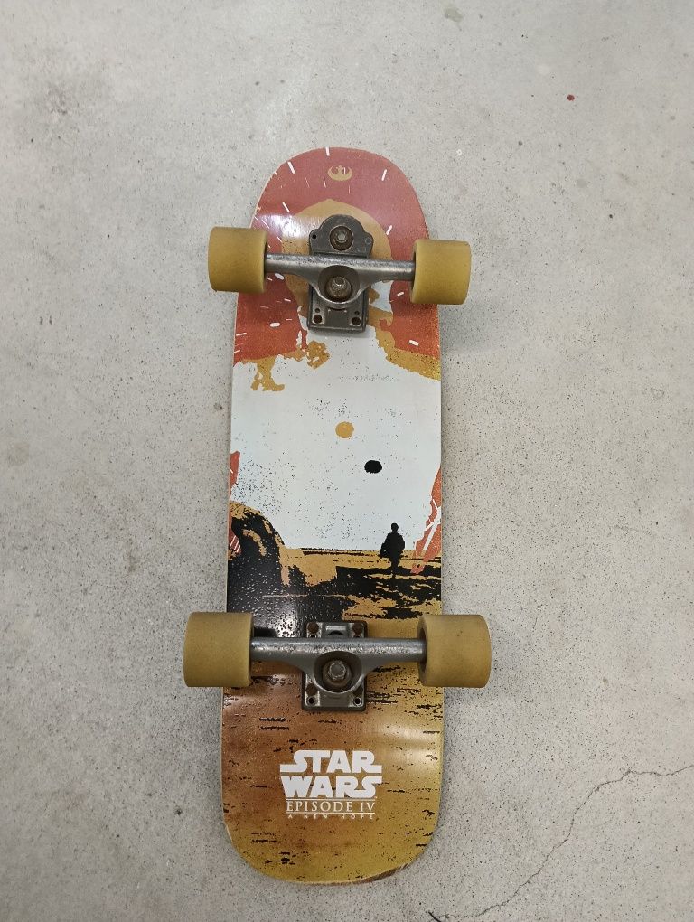 Skate com trucks yow