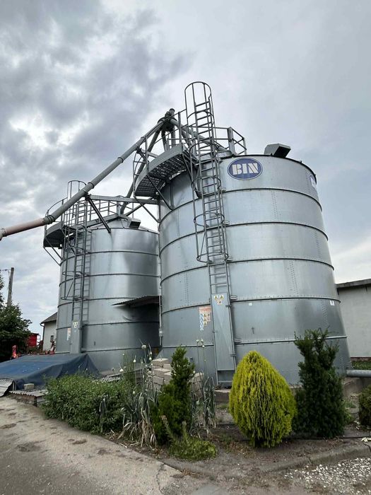 Biny 2x100t + kosz zasypowy i podajniki