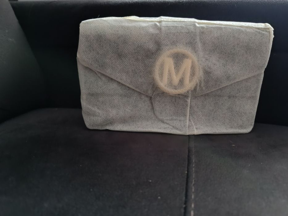 Nowa torebka z klamrą M,dwa paski Nowosc