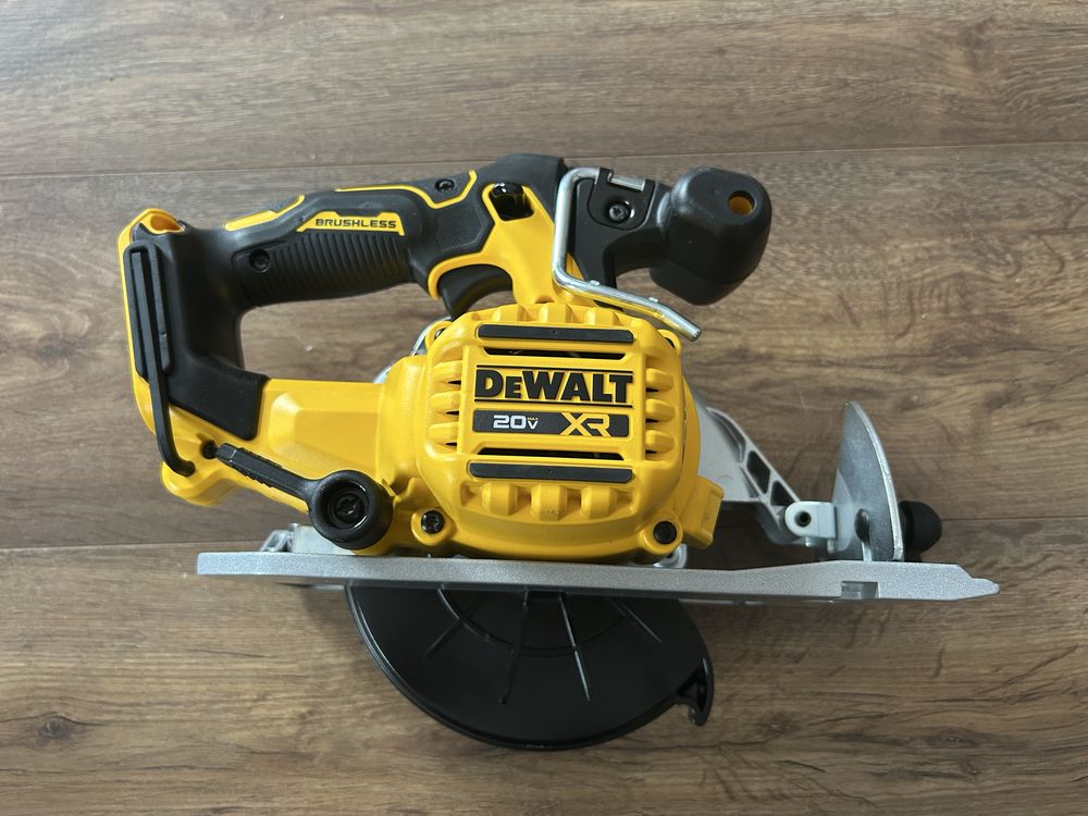 Piła tarczowa DeWalt