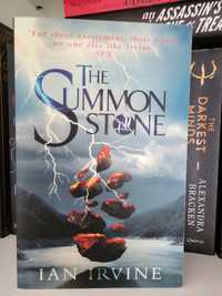 The Summon Stone de Ian Irvine