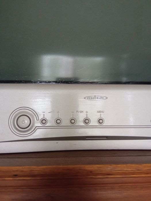 Vende-se Dois Televisores