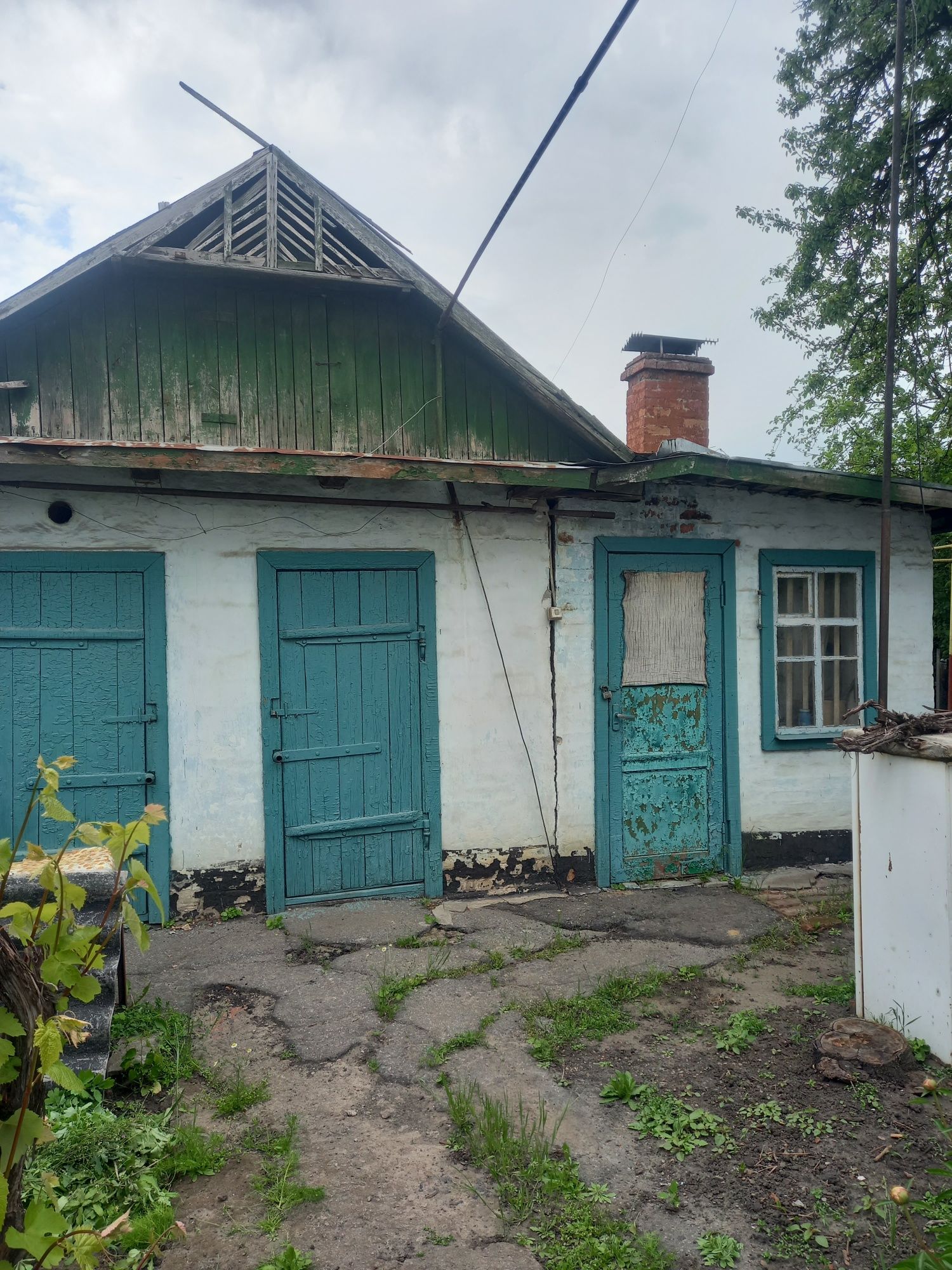 Продам будинок на червоній лінії вул.Сучкова