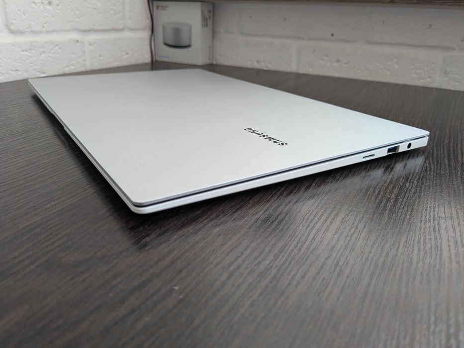 Samsung Galaxy Book 2 Pro - 15.6" - Core i7-1260P/16gb/512gb #364