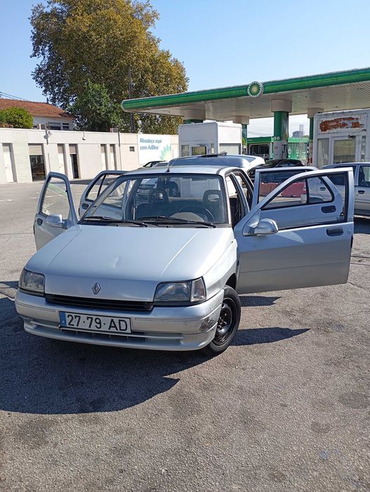 Renault Clio - Motor Fiável, Excelente Estado e Preço Justo!