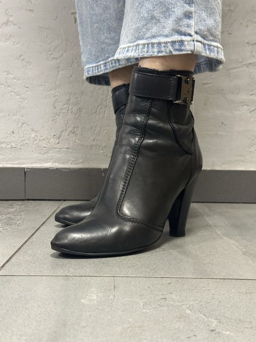 Шкіряні чоботи, сапожки короткі, ботильони жіночі, Розмір 39