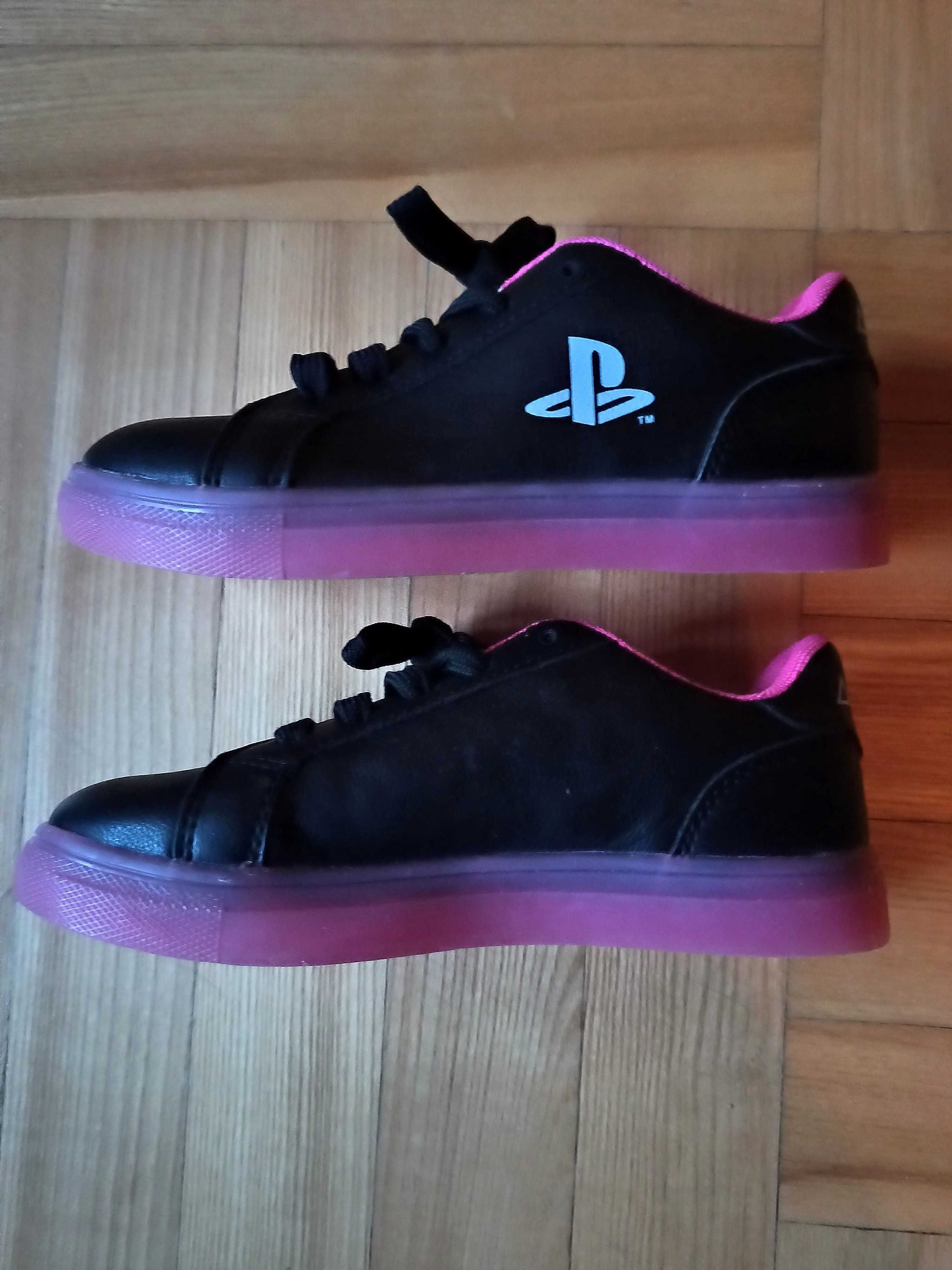 Buty PlayStation